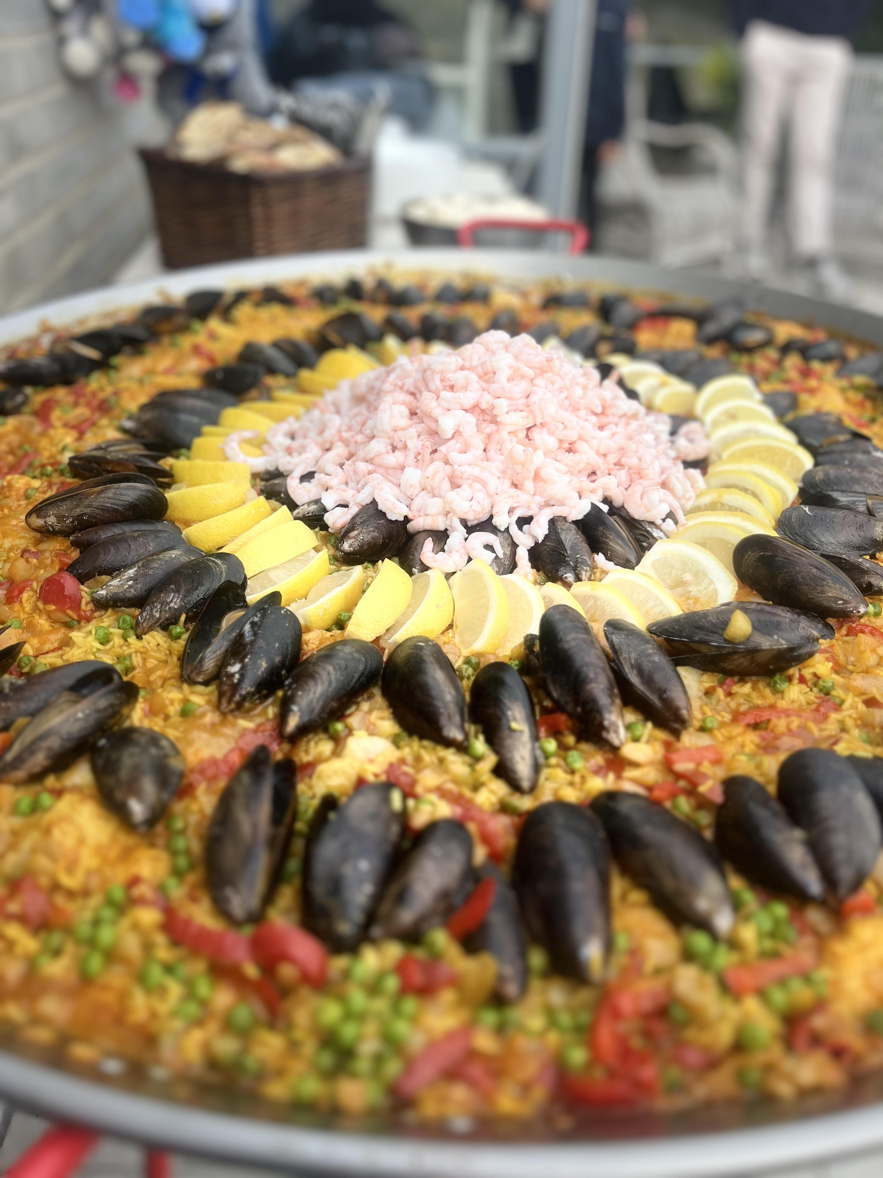Paella Mixta